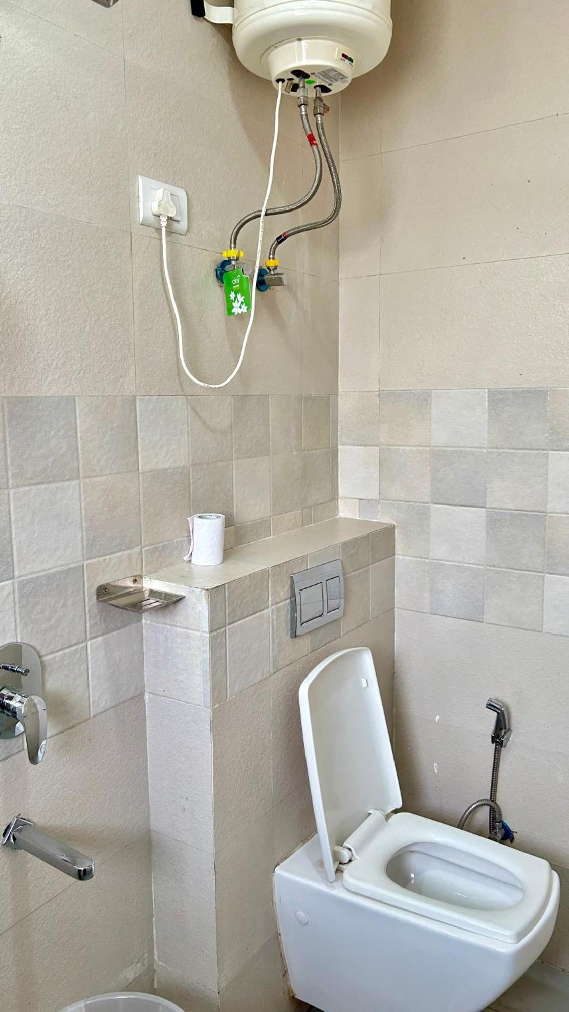 Aura Luxury Studio I Couple Friendly I Near Golf Course Road, Sector 57, Gurgáon Kültér fotó